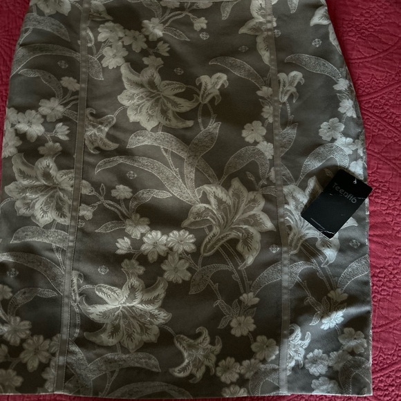 Teenflo Olive Floral Pencil Skirt - Picture 7 of 7